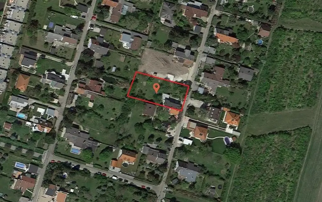 “Exklusives Baugrundstück auf Eigengrund – Ihr Traumprojekt in Bestlage“