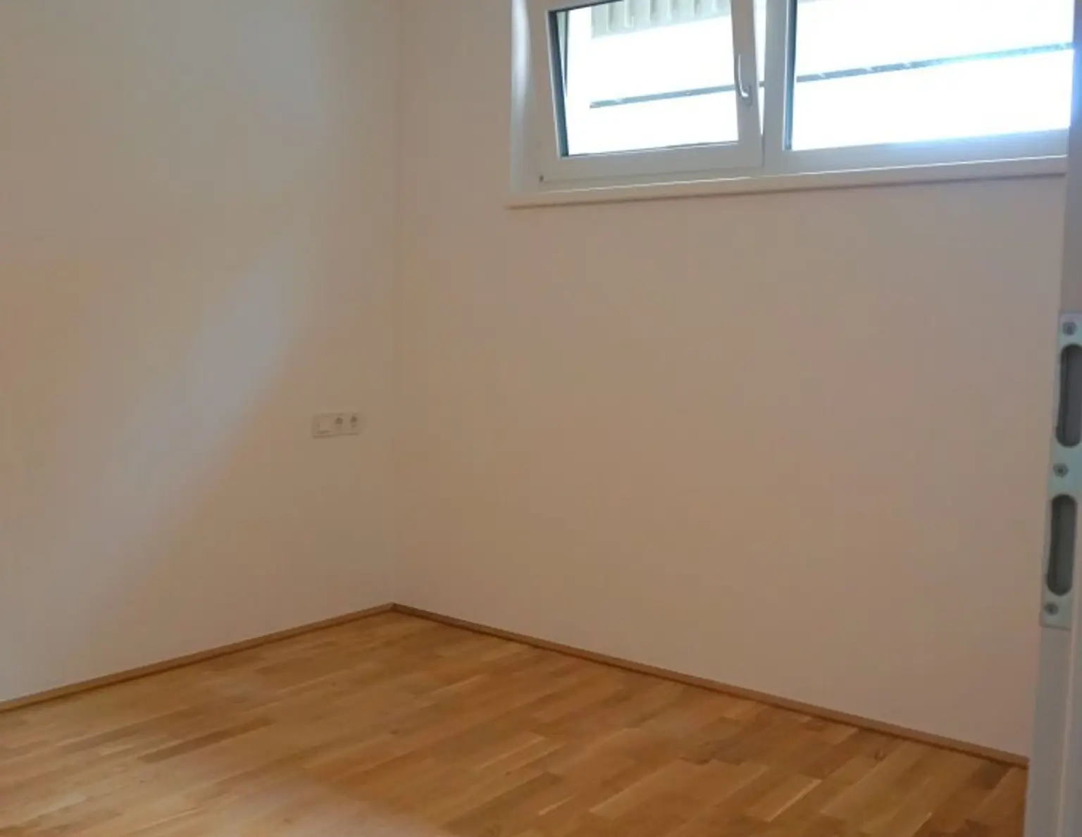 PROVISIONSFREI FÜR DEN KÄUFER!!! Helle 2 Zimmer Wohnung mit großem Balkon am schönen Wallersee - Neubauprojekt im Baurechtseigentum!