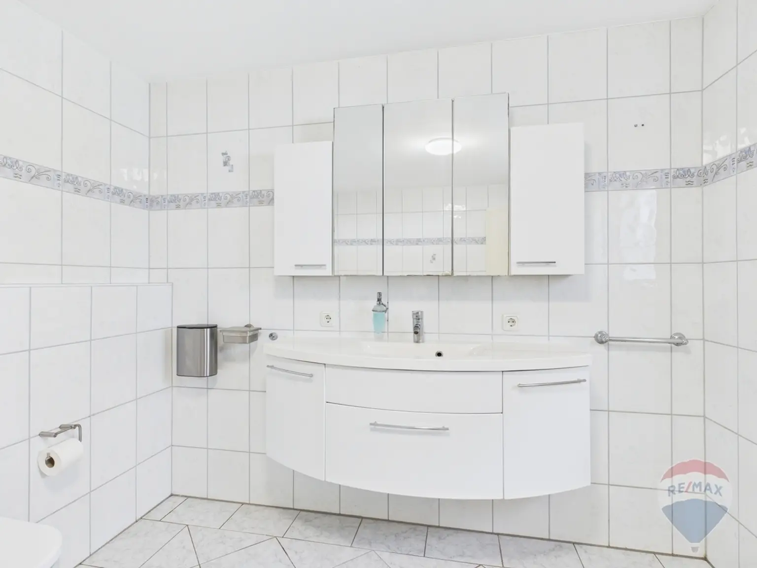 Badezimmer im Erdgeschoss