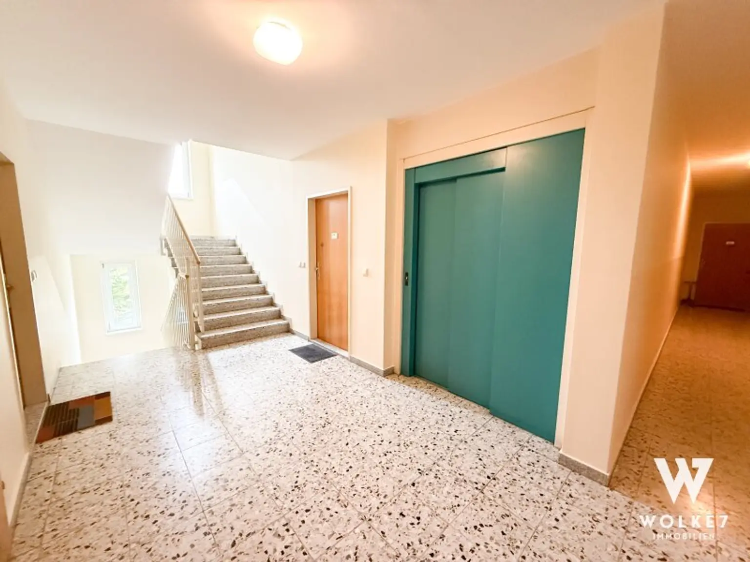 Helle 3-Zimmer-Wohnung mit Tiefgarage in Wiener Neudorf