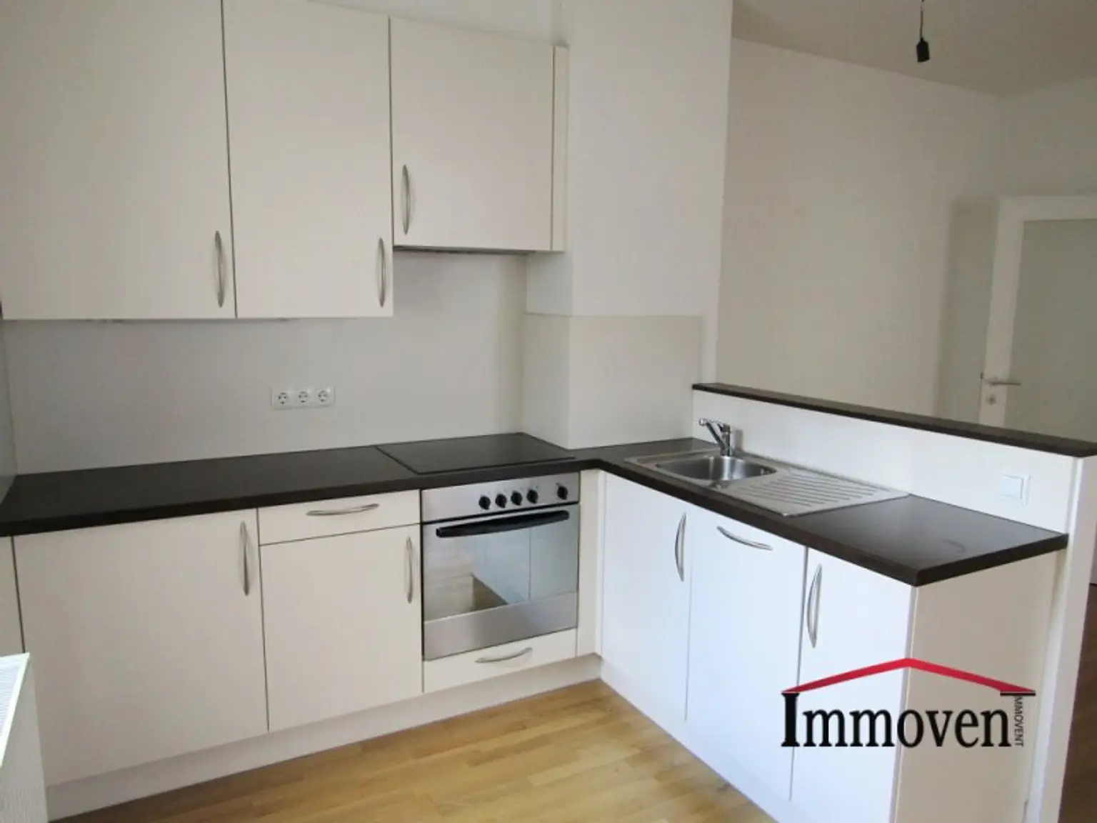 RUHELAGE -  2-Zimmerwohnung mit Balkon! (Mietbeginn 01.03.2026)