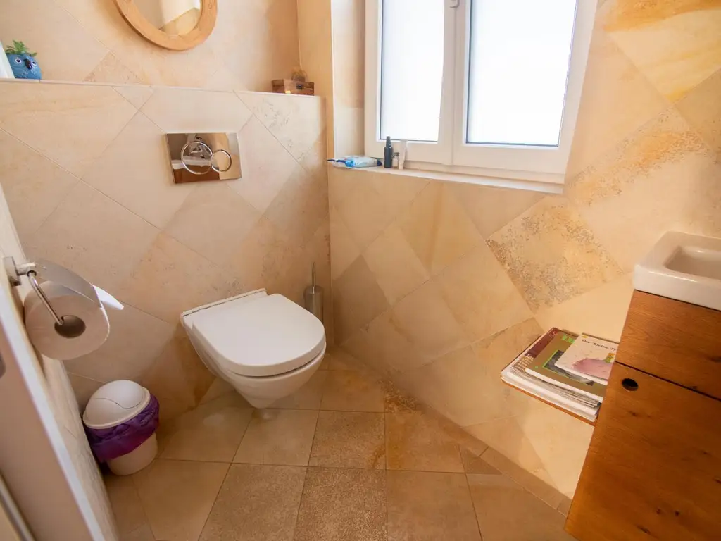Exklusives Einfamilienhaus mit Ausblick und Wellnessbereich