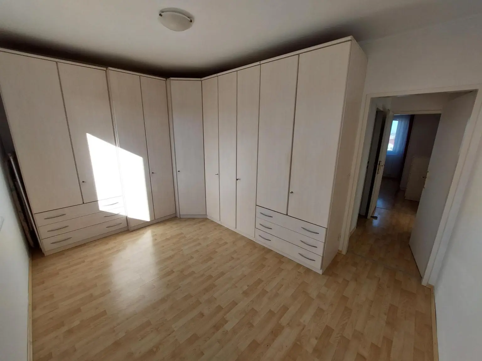 Wohnen am Seepark, leistbare Dreizimmertraumwohnung mit Dachterrasse!