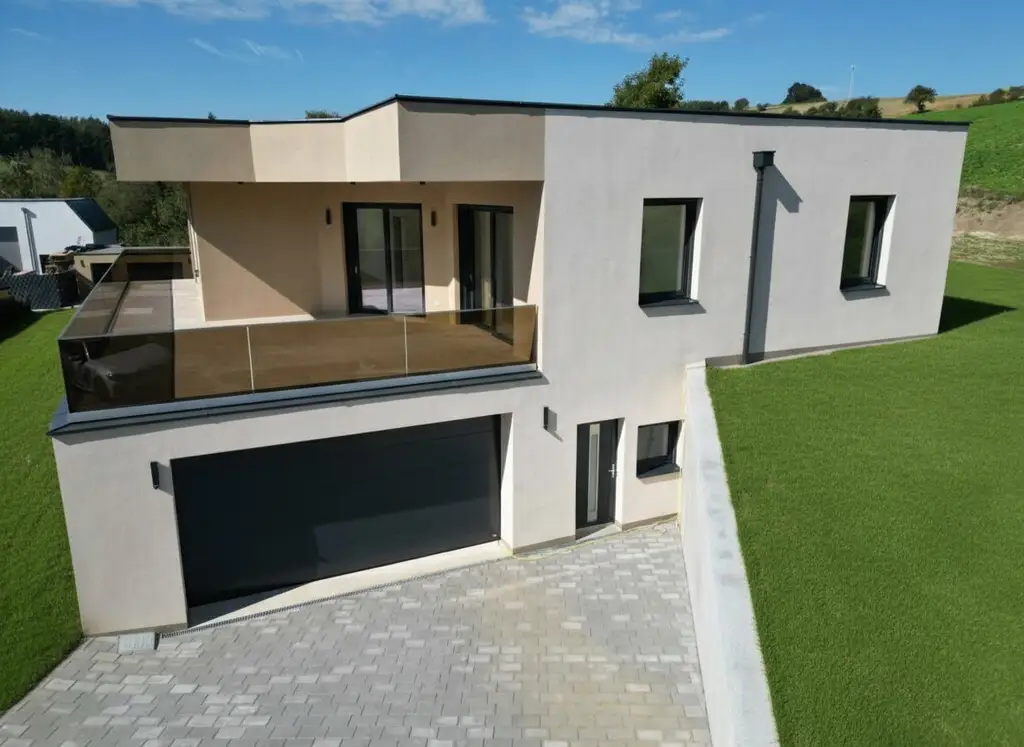 Achtung Preisänderung - Luxuriöses Einfamilienhaus in 3062 Kirchstetten: 6 Zimmer, Erstbezug, Terrasse, Doppelgarage