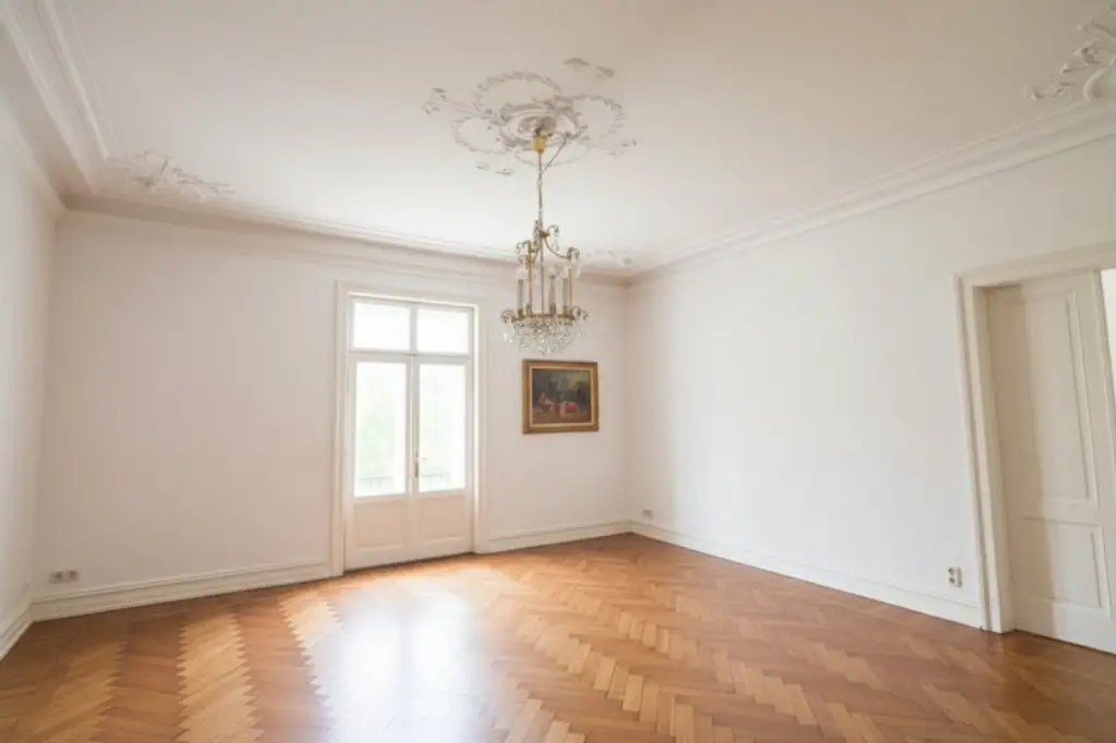 Unbefristeter, klimatisierter Traumaltbau in Toplage von Hietzing