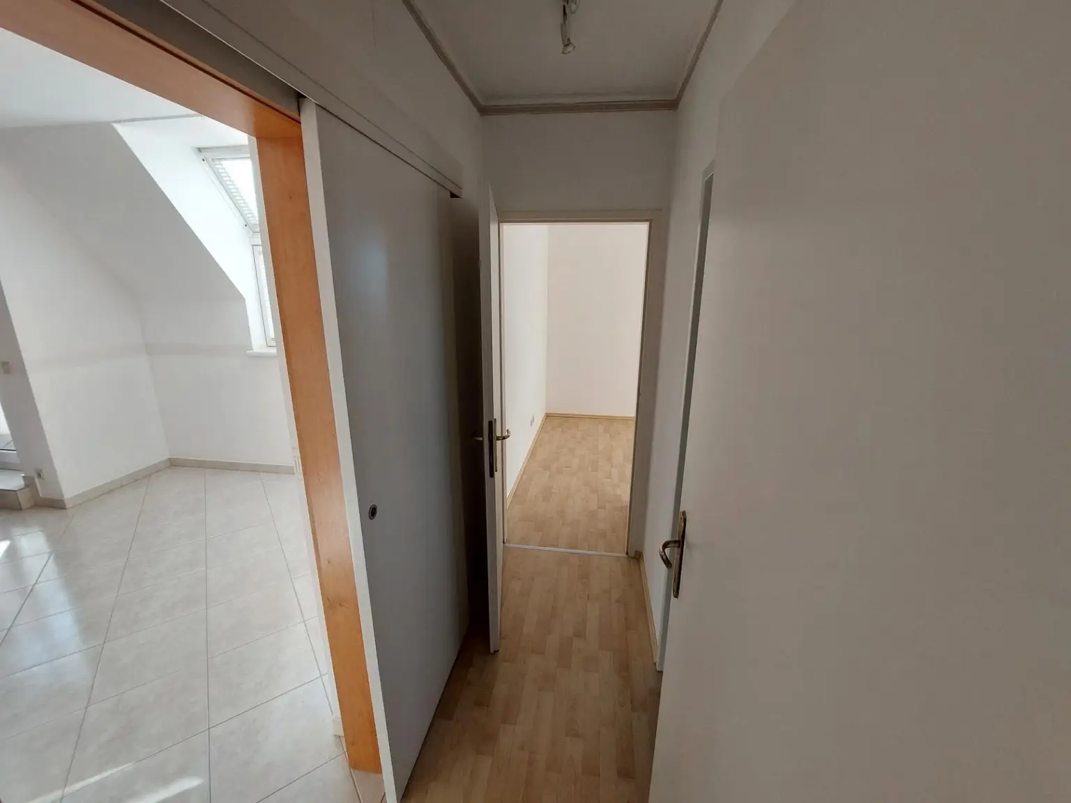 Wohnen am Seepark, leistbare Dreizimmertraumwohnung mit Dachterrasse!