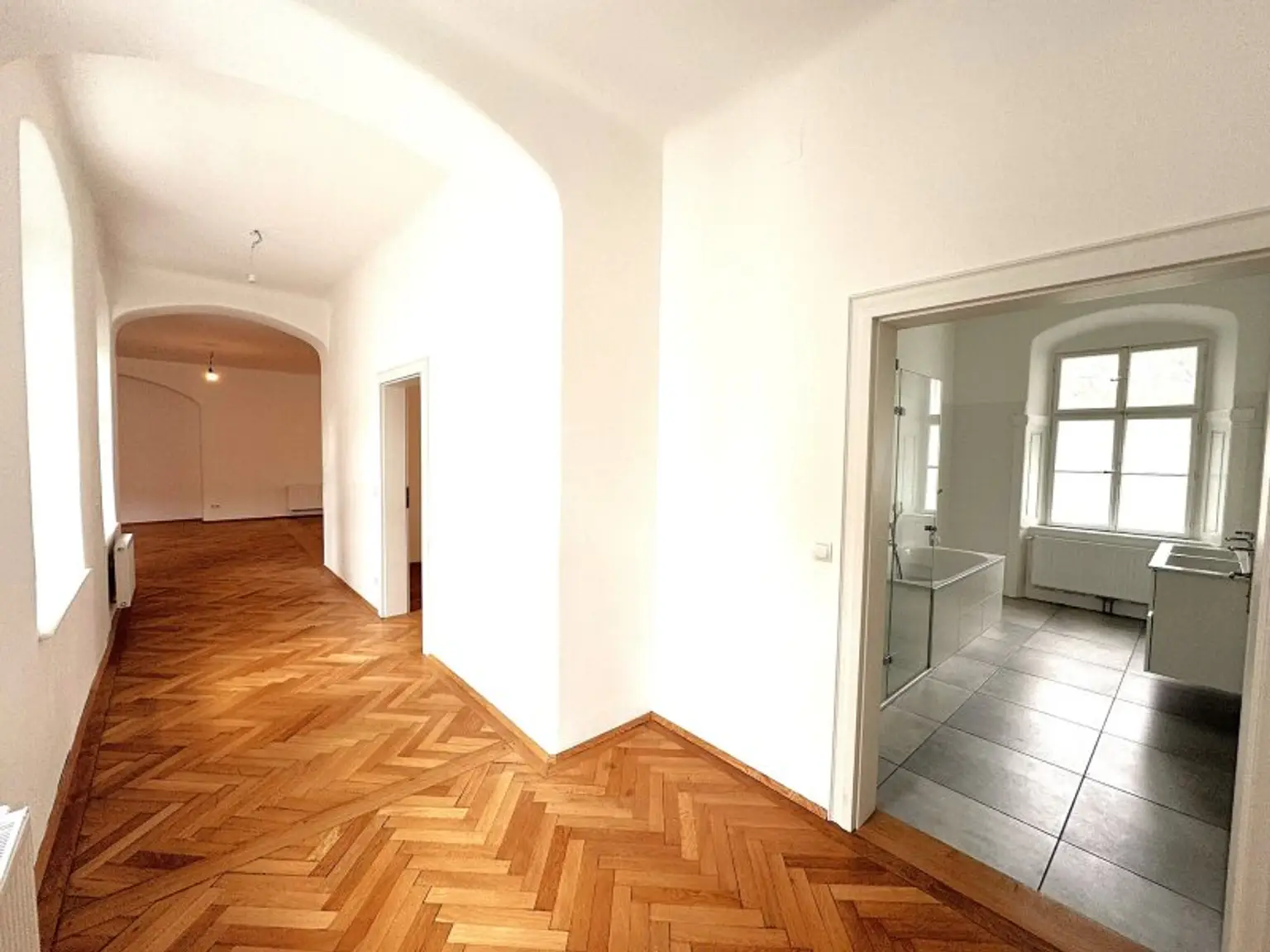 Blick ins Badezimmer