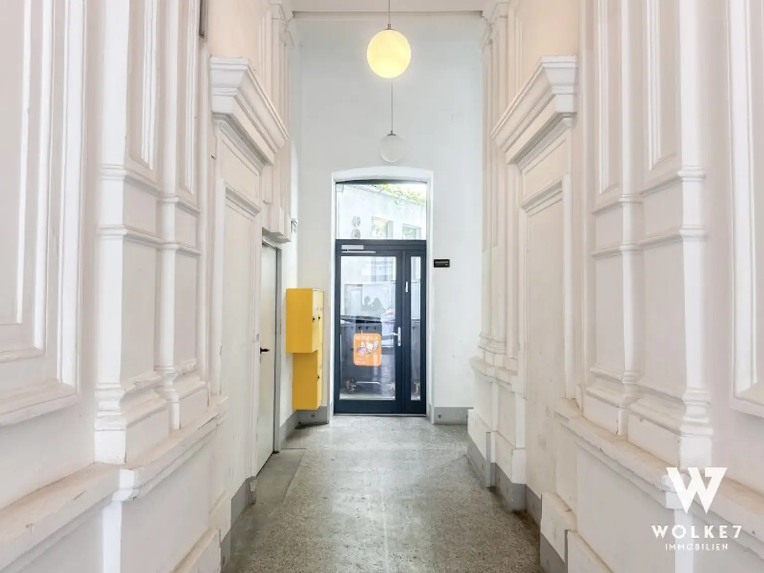 Top-sanierte 3-Zimmer Altbauwohnung – Ruhige Toplage beim Augarten