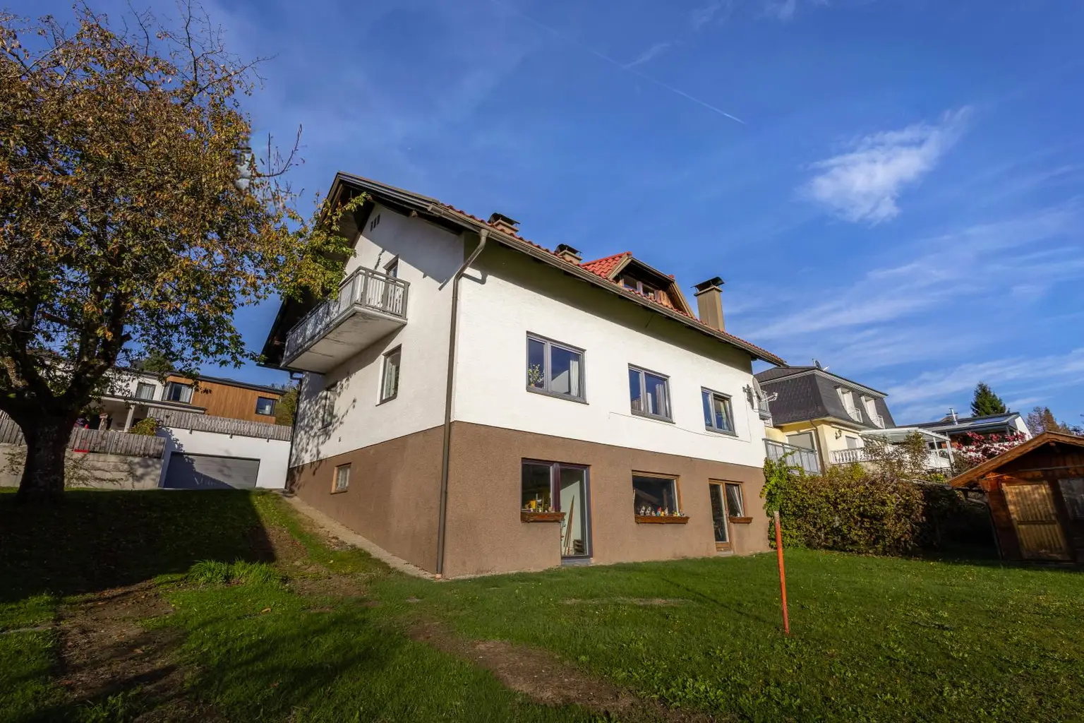 Ein- Zweifamilienhaus mit traumhaften Mittagskogelblick