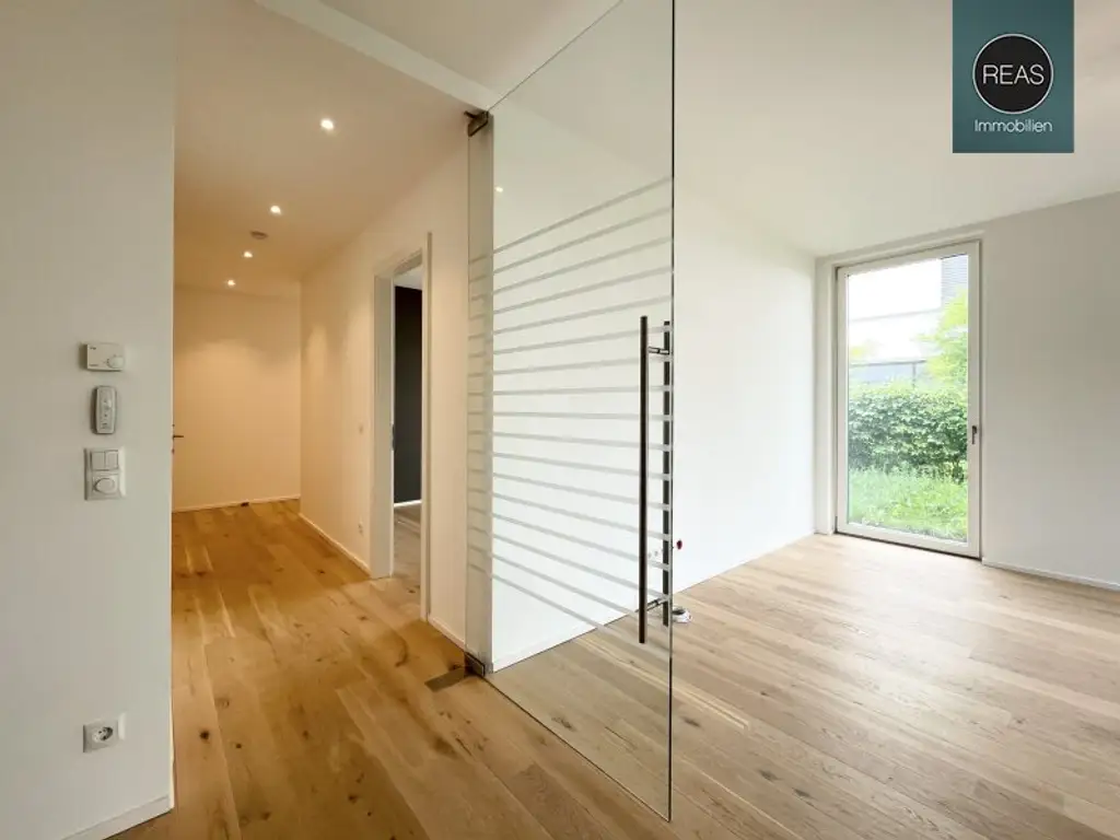 Provisionsfrei: Wohnresidenz Zögernitz! Luxus Gartenwohnung in Döblinger Bestlage! Garagen verfügbar!
