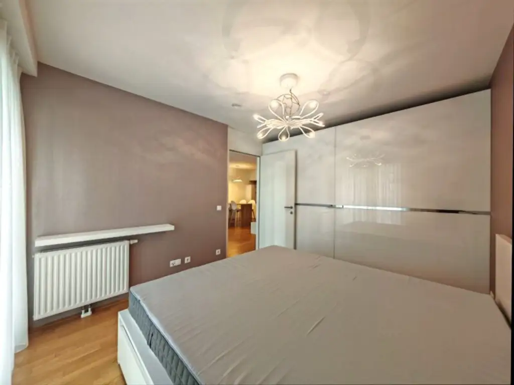 Möblierte 2-Zimmer-Wohnung im 10. Liftstock