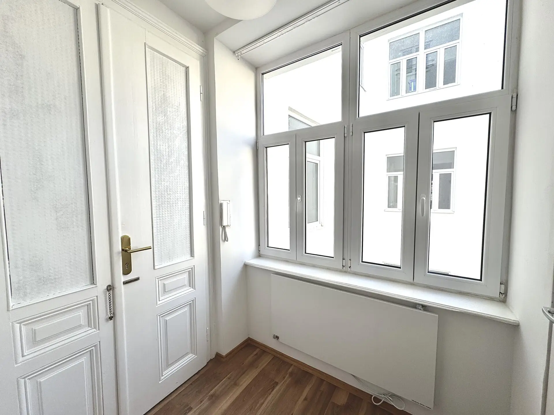 20251118_102842170_iOS