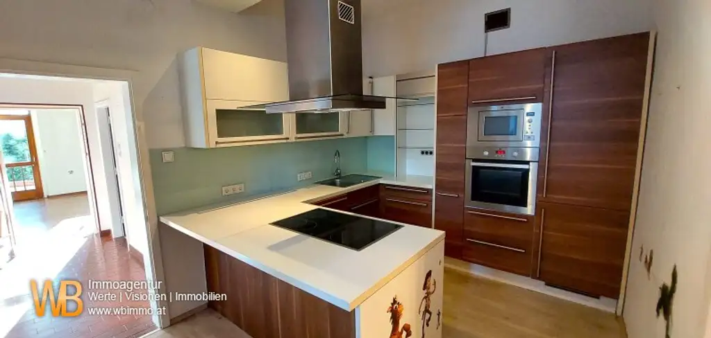 Beste Lage Neusiedl am See: 3 Terrassen, 10 Zimmer, 230m² Wohnfläche, Garten & Seeblick