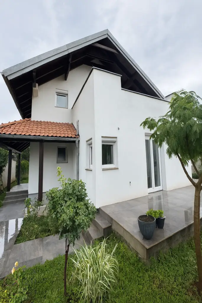 Modernes Familienhaus mit Potential in Wr. Neudorf