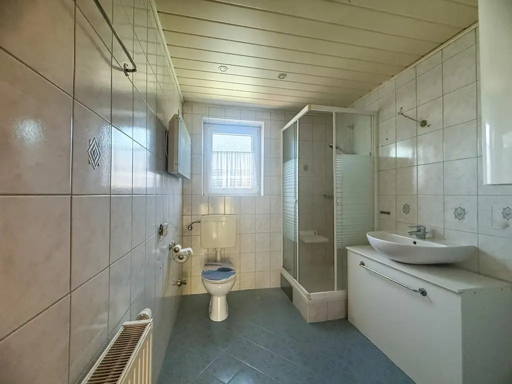 *** Investmentchance in Hönigsberg: Zinshaus mit 6 Wohnungen mit TOP Rendite ***