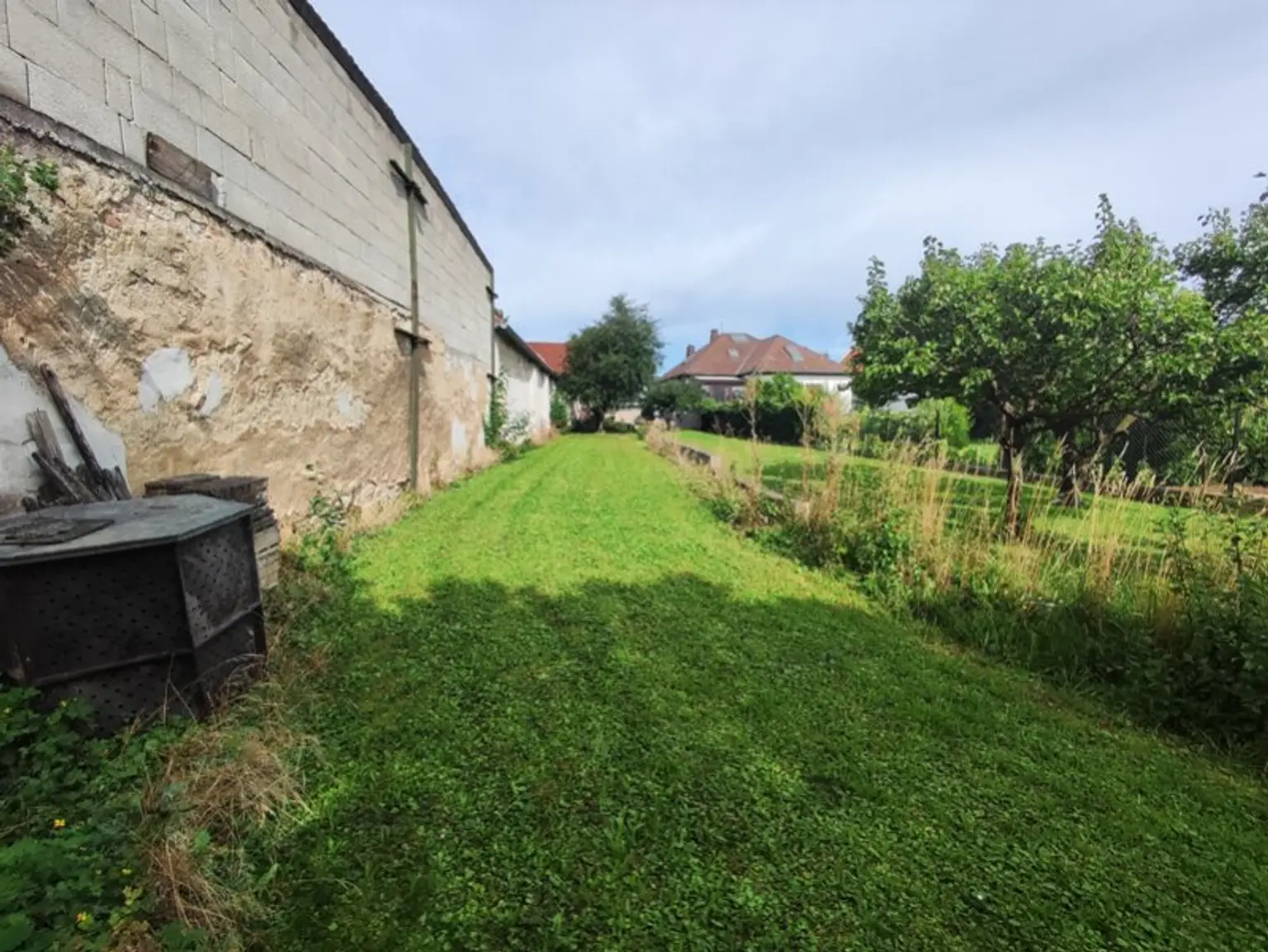Einfamilienhaus auf großem Grundstück in Siegendorf! Sanierungsbedarf!