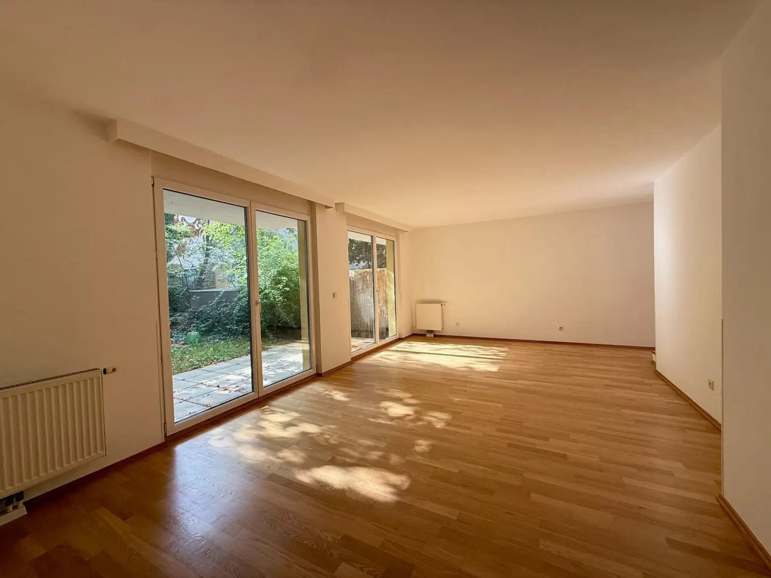 Moderne 4-Zimmer-Maisonette mit Garten