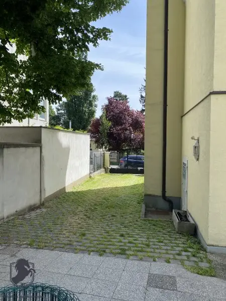 Zum Verkauf gelangt eine außergewöhnliche Villa in absoluter Bestlage von Hietzing