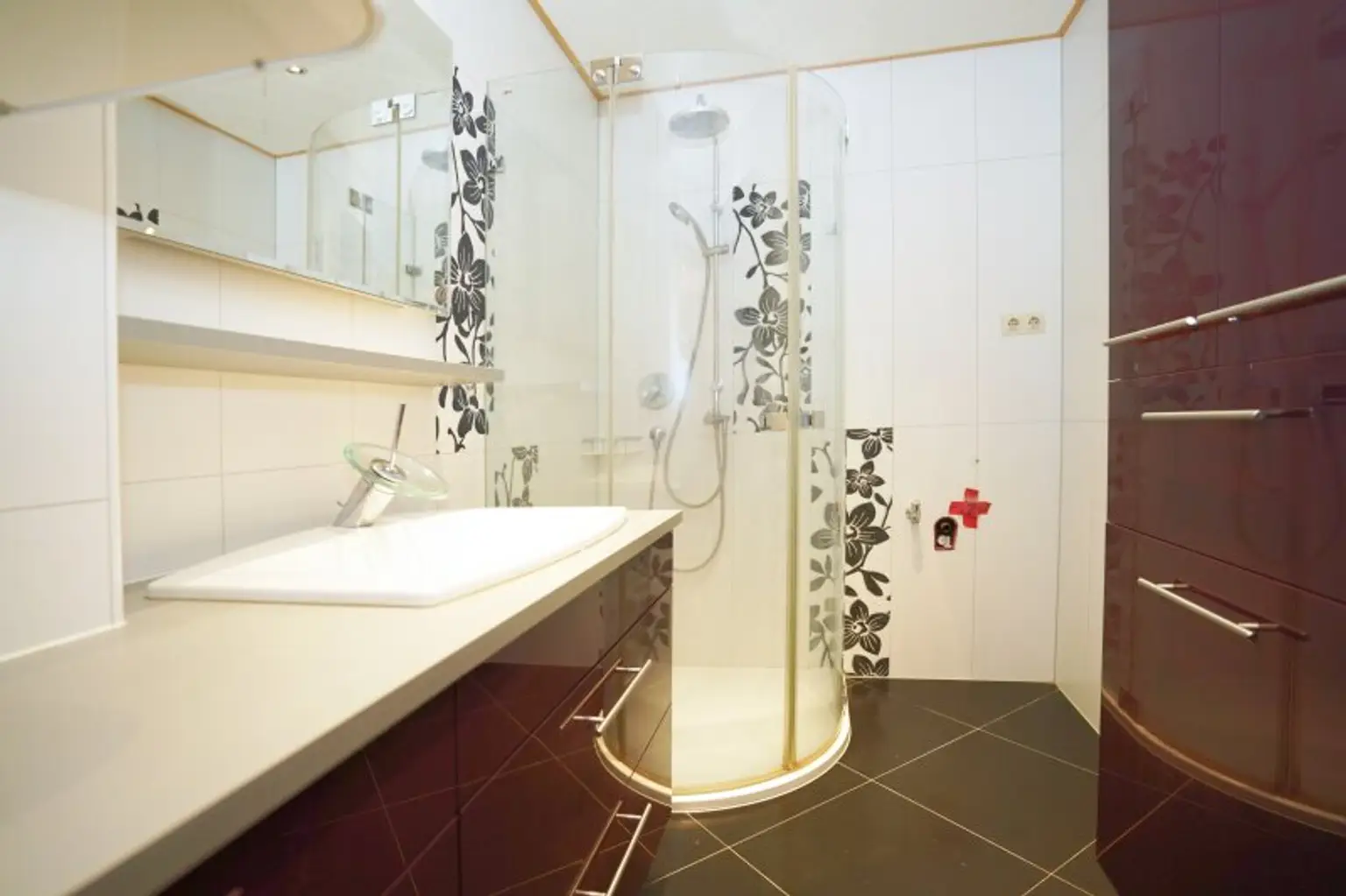 Perfekt für Familien – großzügige 4-Zimmer-Wohnung mit Loggia & Klimaanlage nahe Villach