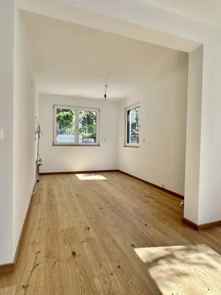 Großzügige Doppelhaushälfte - 5 Zimmer - 2 Bäder - Alte Donau - U1 - U2 - Provisionsfrei für den Käufer!