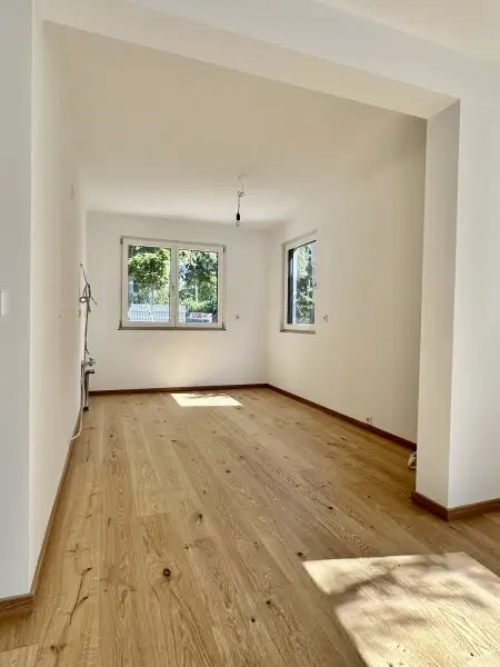 Großzügige Doppelhaushälfte - 5 Zimmer - 2 Bäder - Alte Donau - U1 - U2 - Provisionsfrei für den Käufer!