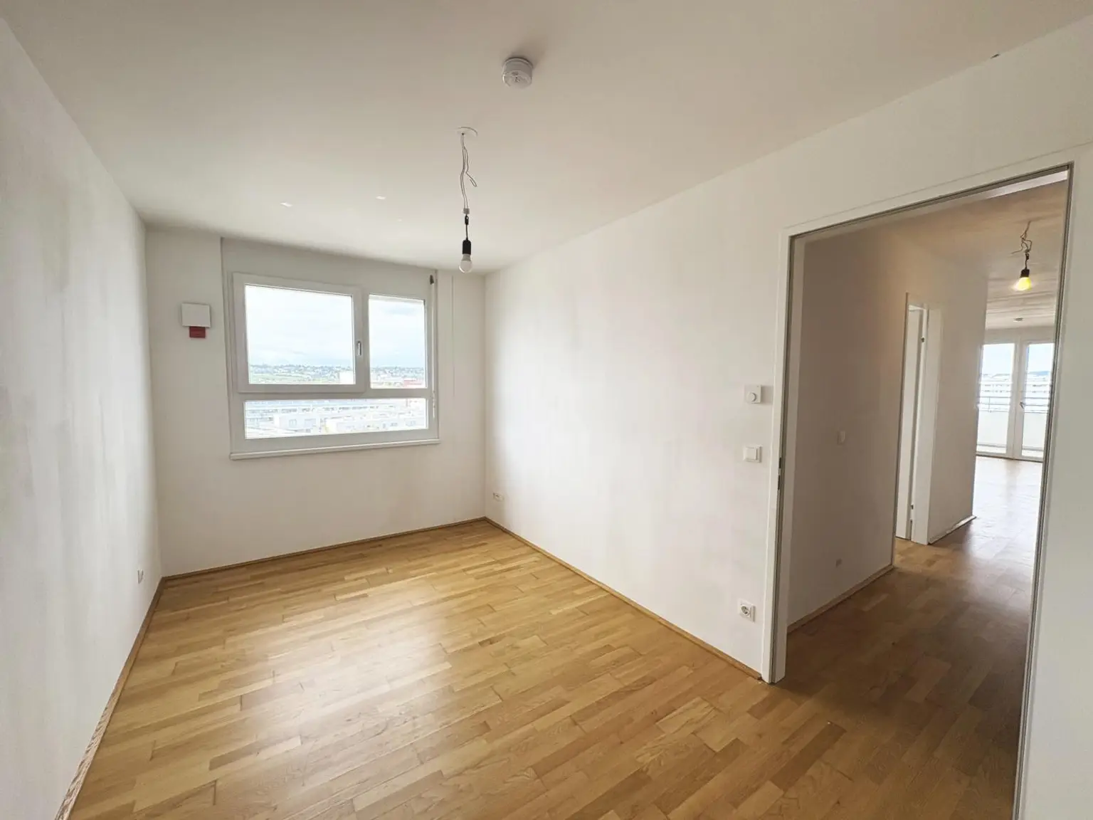 Q11 Leben in Simmering - 
3-Zimmer-Loggiawohnung mit Deckenkühlung - genießen Sie DIESEN Ausblick!