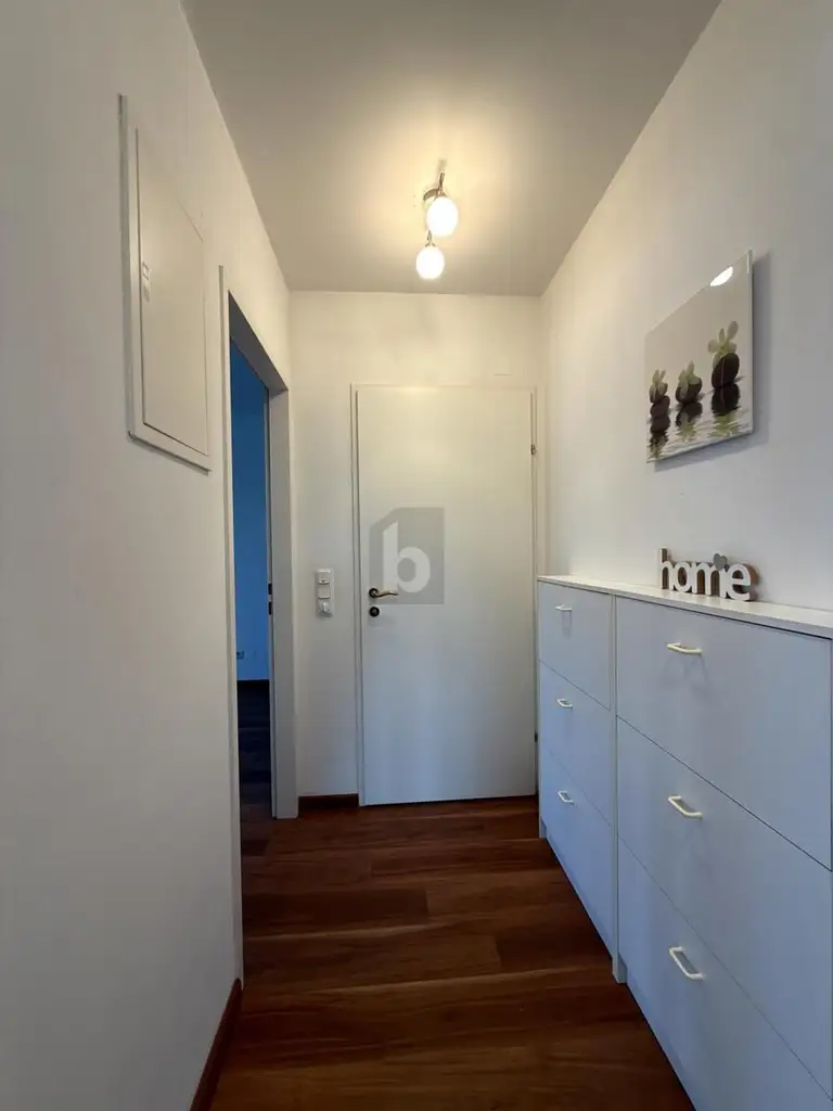 CHARMANTES OBJEKT MIT TERRASSE & ZWEI GARAGENPLÄTZEN IM 13. BEZIRK