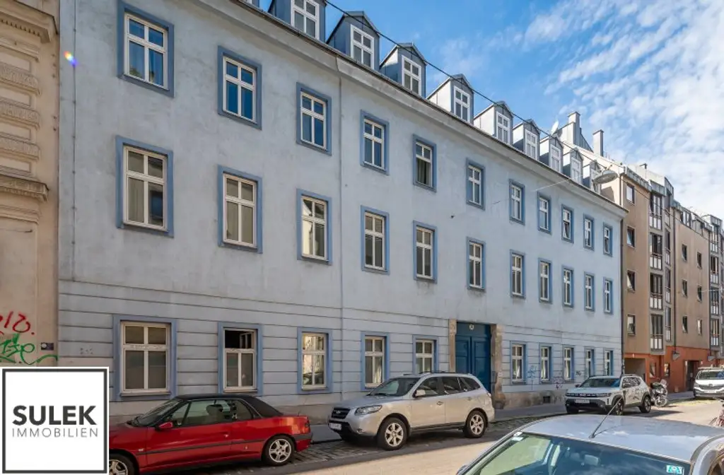 Rarität in der Wehrgasse: großzügige, sanierte Altbauwohnung mit Terrasse ab 01/26 unbefristet mieten!