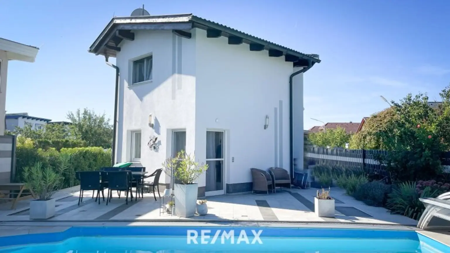 Absolute Ruhelage/Haus mit wunderschönem Garten!