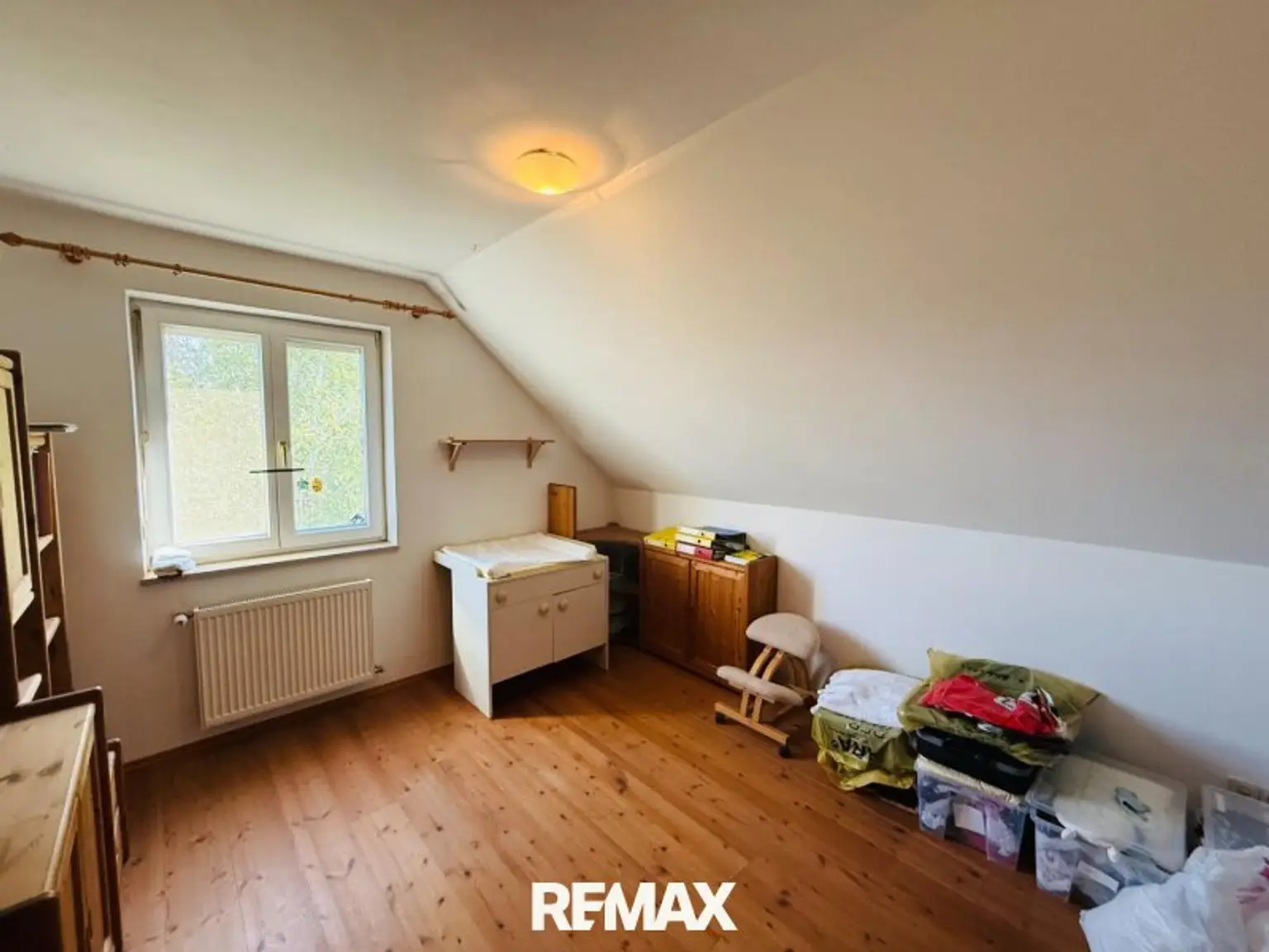 OG 1. Wohneinheit Zimmer 2.