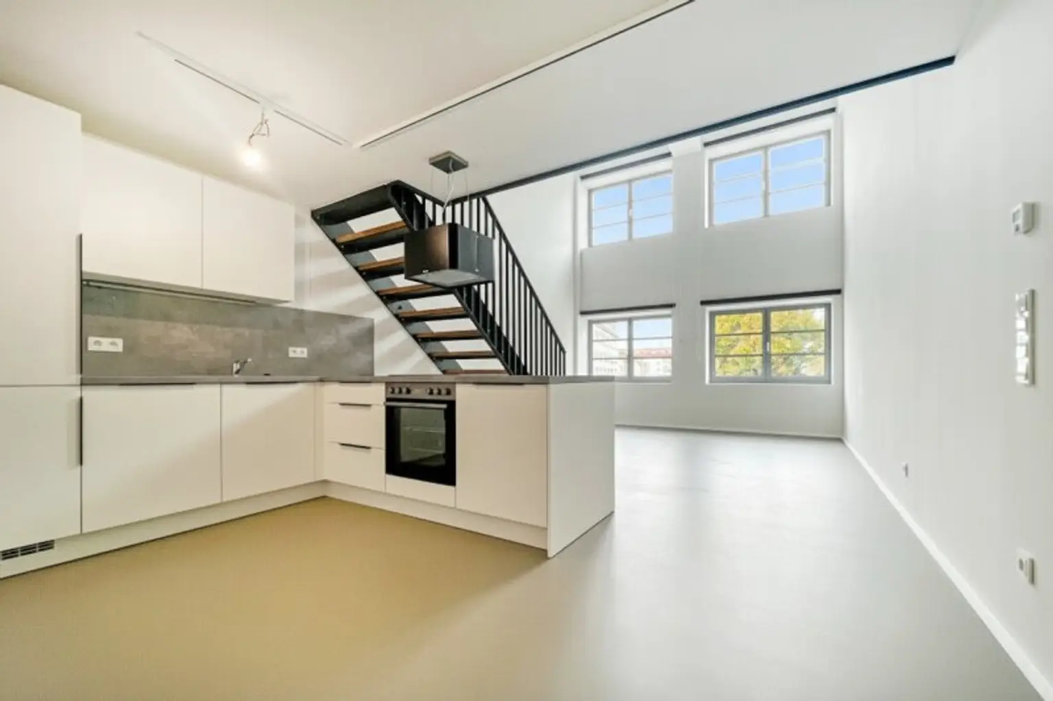 Einzigartige Galerie-Maisonette mit New York Apartment Vibes