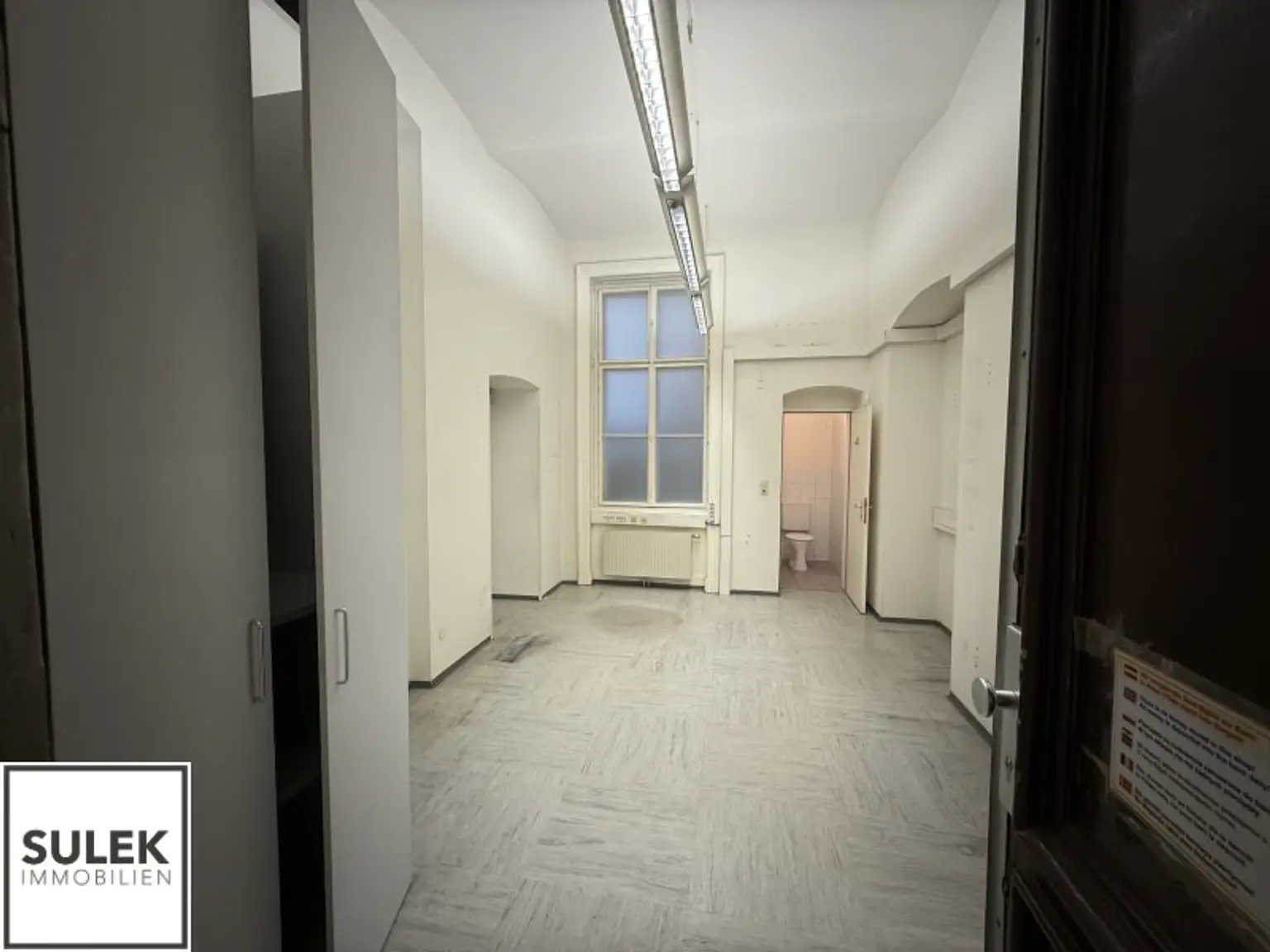 Geschäftslokal in der Döblinger Hauptstraße nahe Bahnhof Spittelau (U4+U6) zur unbefristeten Miete! **VIDEOTOUR**