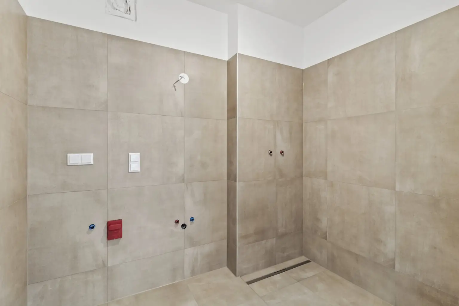 Q | ++ EXKLUSIV++ Dachgeschoss mit VIER Zimmern & ZWEI Balkonen ++ | Prima Service Immobilien