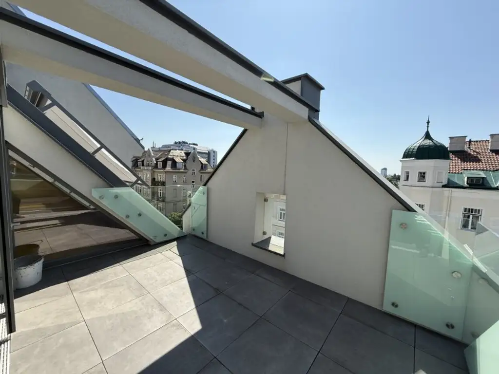 BELGHOFERHAUS 42 - Exklusive 3-Zimmer Penthousewohnung mit direktem Liftzugang und Klimageräten sowie eigener Dachterrasse