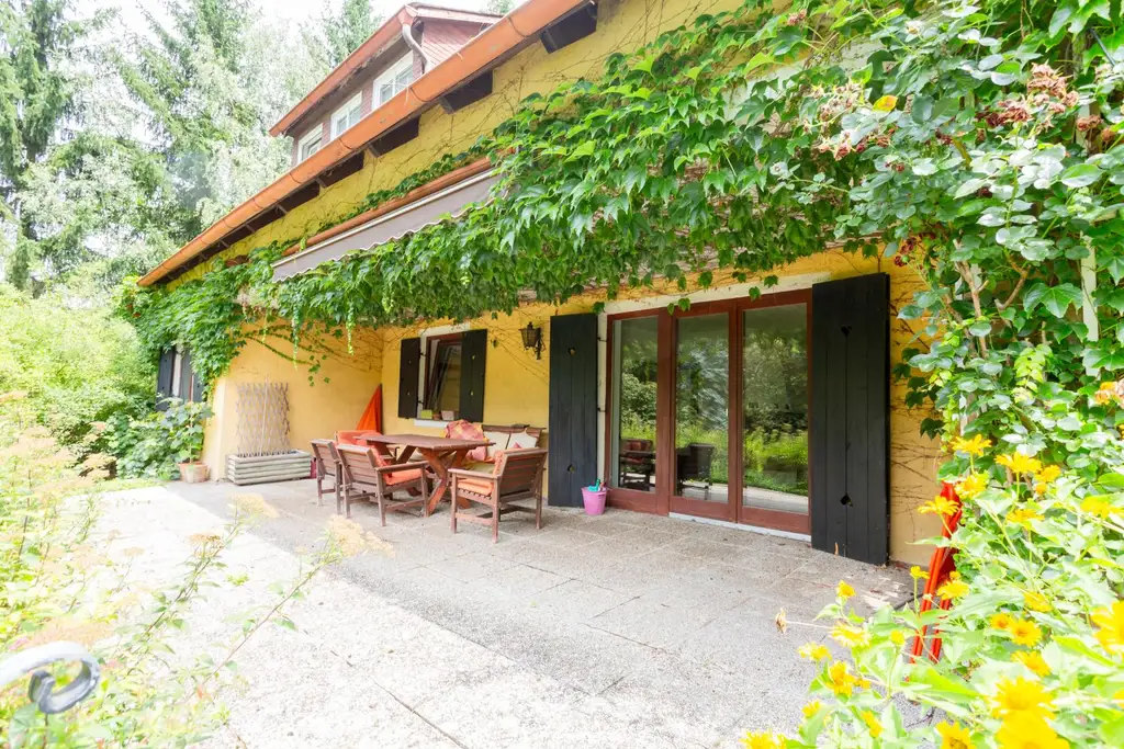 Bezauberndes Landhaus inmitten herrlicher Natur!