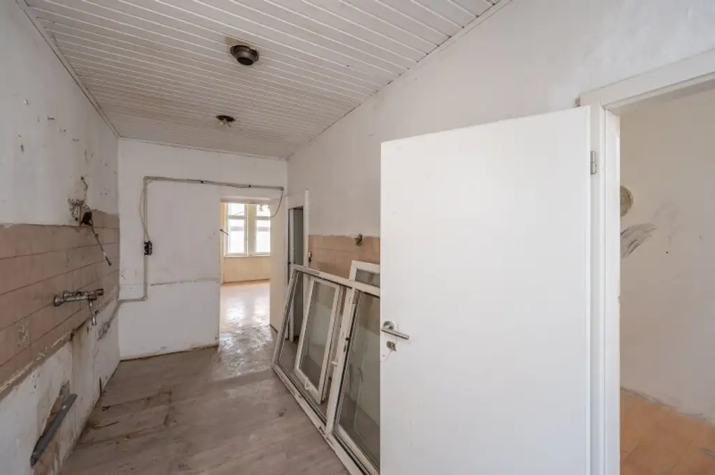 **Hannovermarkt** Sanierungsbedürftige 2-Zimmer Altbauwohnung -  Airbnb/Kurzzeitvermietung Zustimmung aller Eigentümer vorhanden