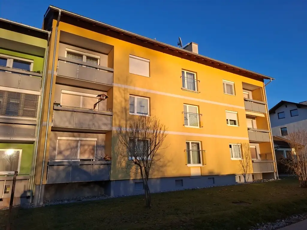 Gepflegte 2-Zimmer-Wohnung mit Küchenblock und Loggia in Langenwang im Mürztal zu mieten !