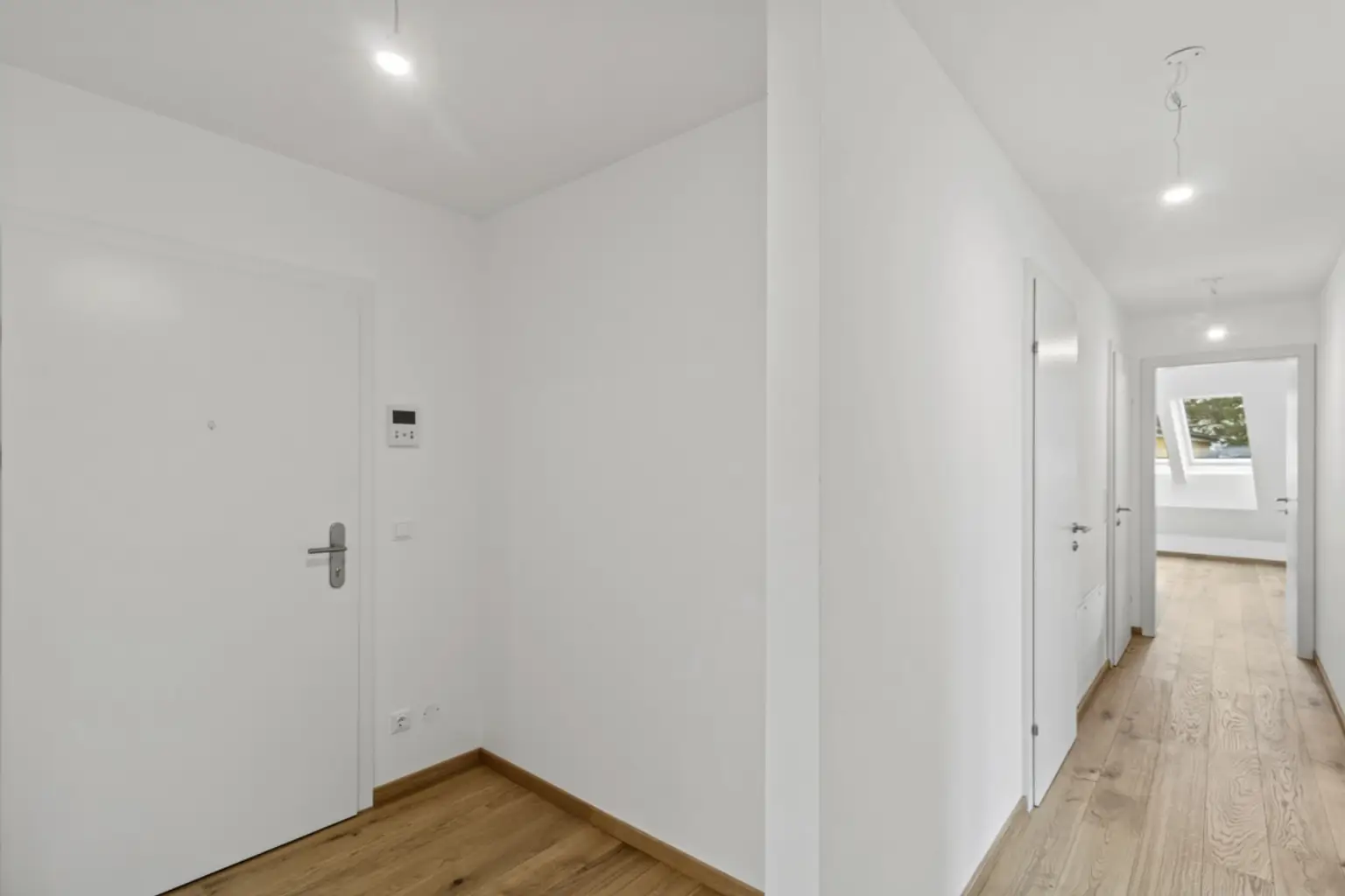 L | ++ NEU ++ STILVOLLE VIER Zimmer mit DACHTERRASSE + Küchengutschein | Prima Service Immobilien