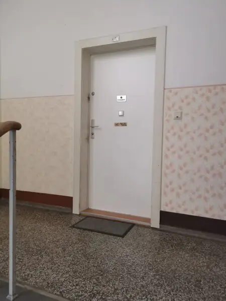 Nette helle 2 Zimerwohnung...
