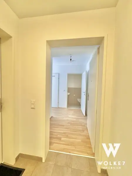 Wunderschöne 2 Zimmer mit 2 Aussenflächen | Ruhig & hell | gut aufgeteilt | U1 Kagraner Platz