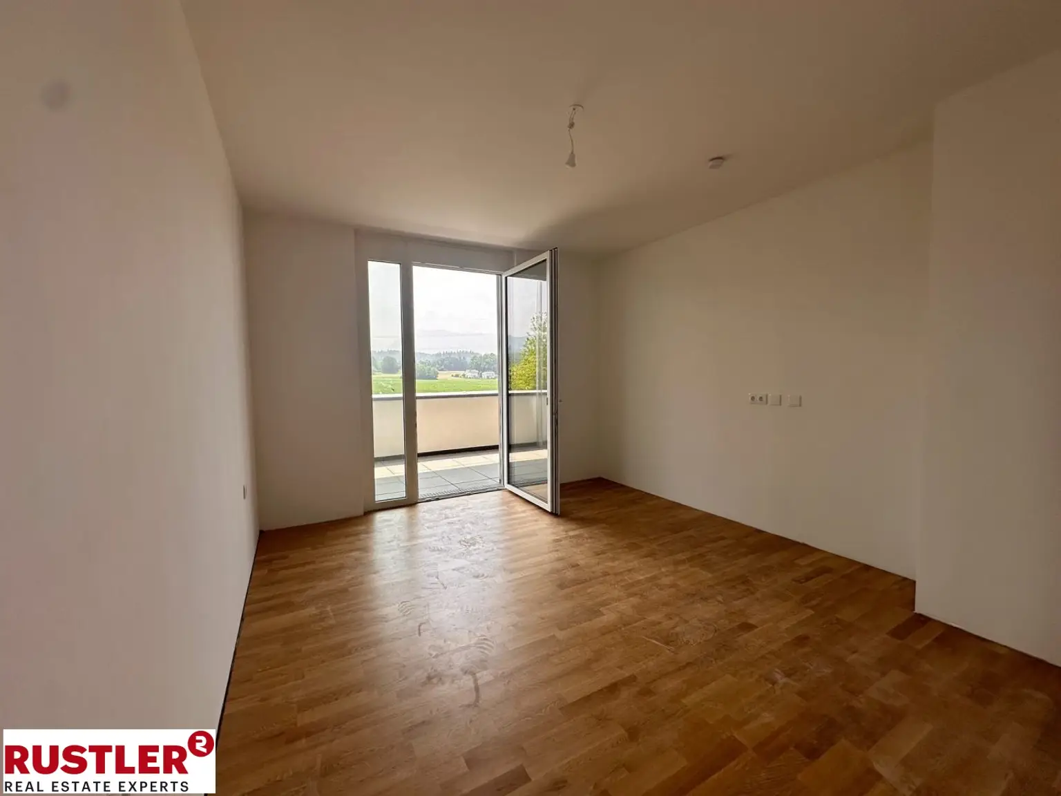 TRIVARA - Wohnen, wie man leben will - 2 Zimmer Balkonwohnung