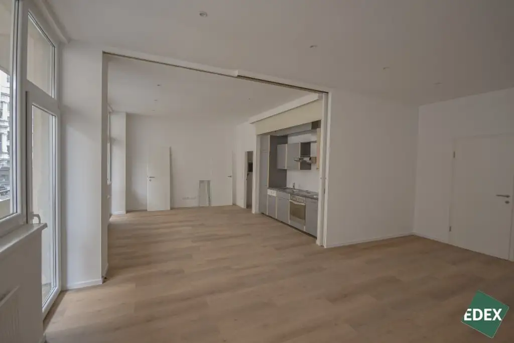 Modernes Innenstadtbüro mit Klimaanlage direkt am Schwedenplatz