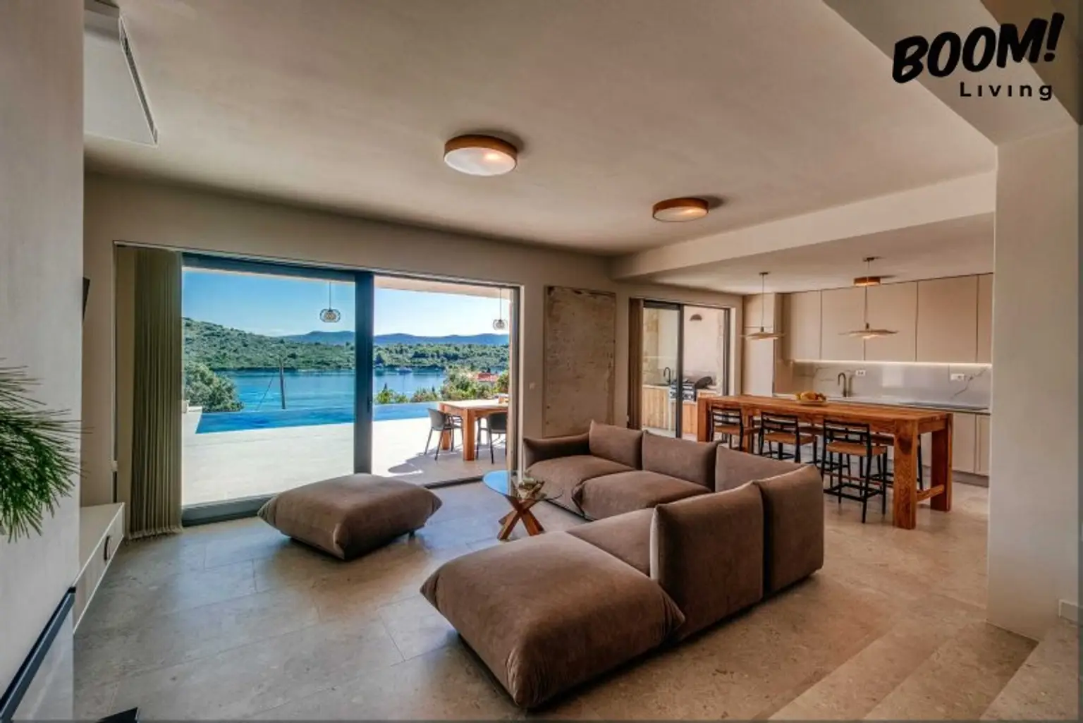 Mediterraner Traum trifft moderne Urbanität - Stillvolle Design Villa im Herzen der Insel Iz