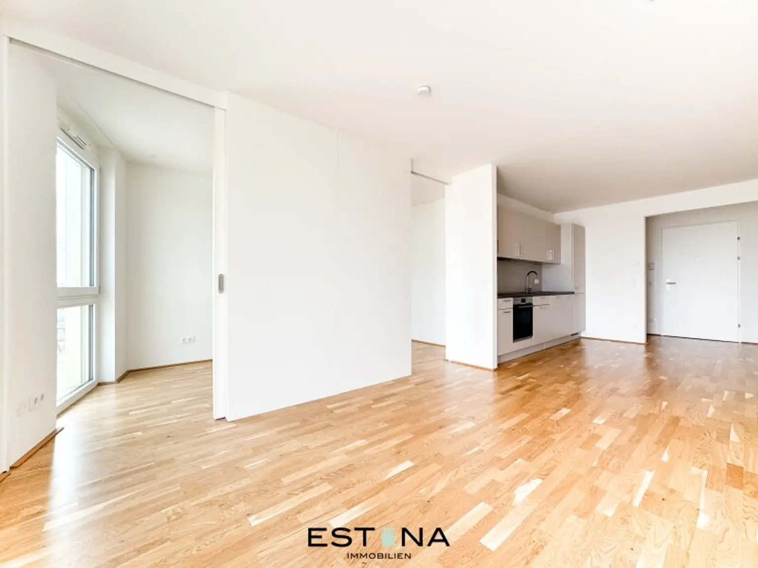 Wohnung perfekt für Pärchen mit Freifläche - Nähe Kagraner Platz