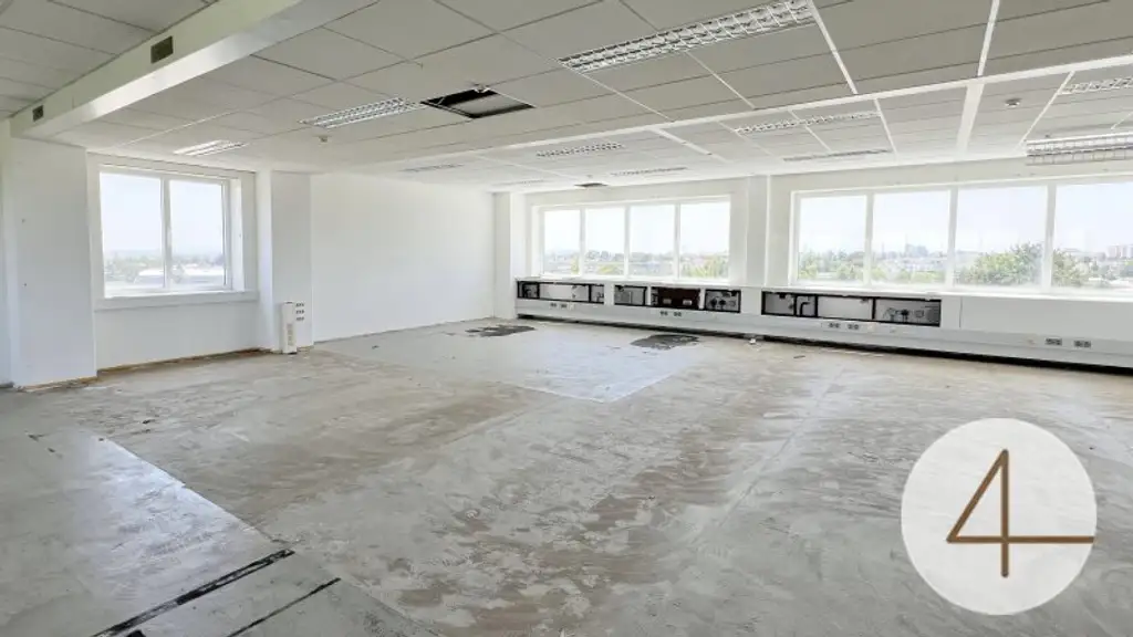 Ab 12€/m2 Büroflächen bis 2.200m2 - individuell Flächengrößen verfügbar -  Parkplätze - gute Verkehrsanbindung