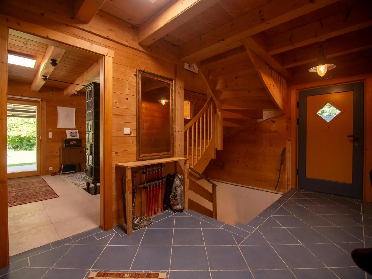 Schönes Holzhaus in absolut ruhiger Waldrandlage