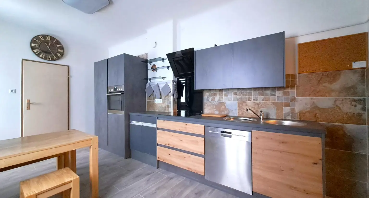 neu renoviertes Stadthaus mit Blick auf Thayalände