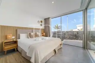 PHOTO-2025-11-03-20-16-36