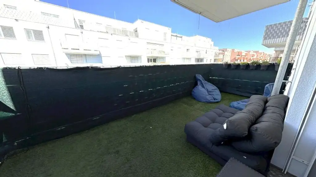 +NEU+ Ihr liebevoller und hochwertiger Rückzugsort im Grünen – Sonnige 3-Zimmer-Wohnung mit Balkon & bester Anbindung