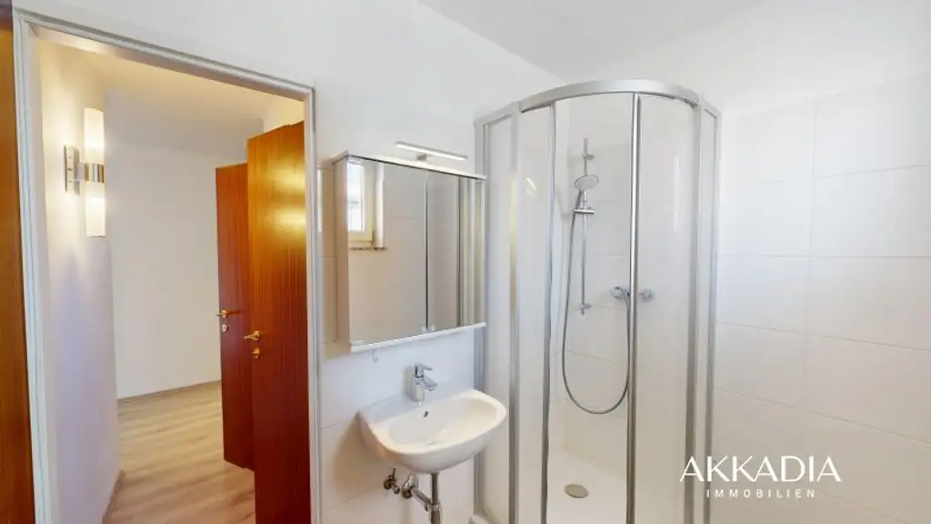 Gepflegte Neubauwohnung mit Loggia